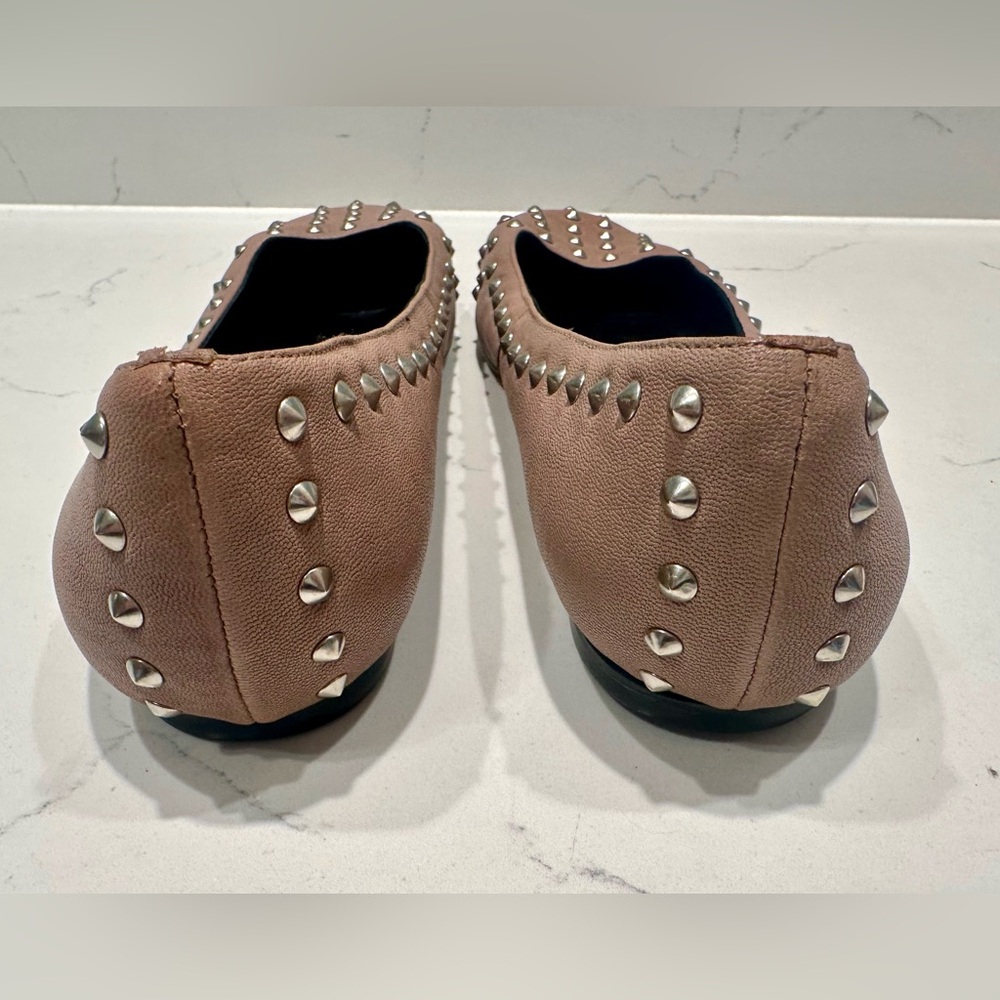 Rock & Republic Tan Studded Ballet Flats - size 8 - Picture 3 of 6